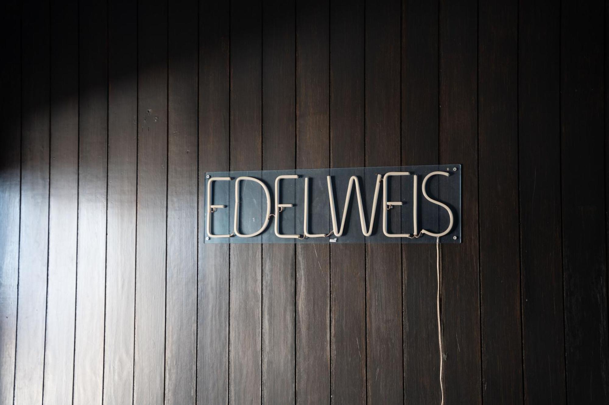 EDELWEIS HOUSE - Parking y Wifi GRATIS Apartment Sierra Nevada Bagian luar foto